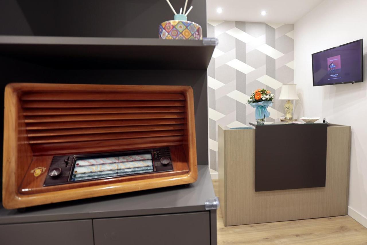 Angio Holiday Rooms Naples Luaran gambar