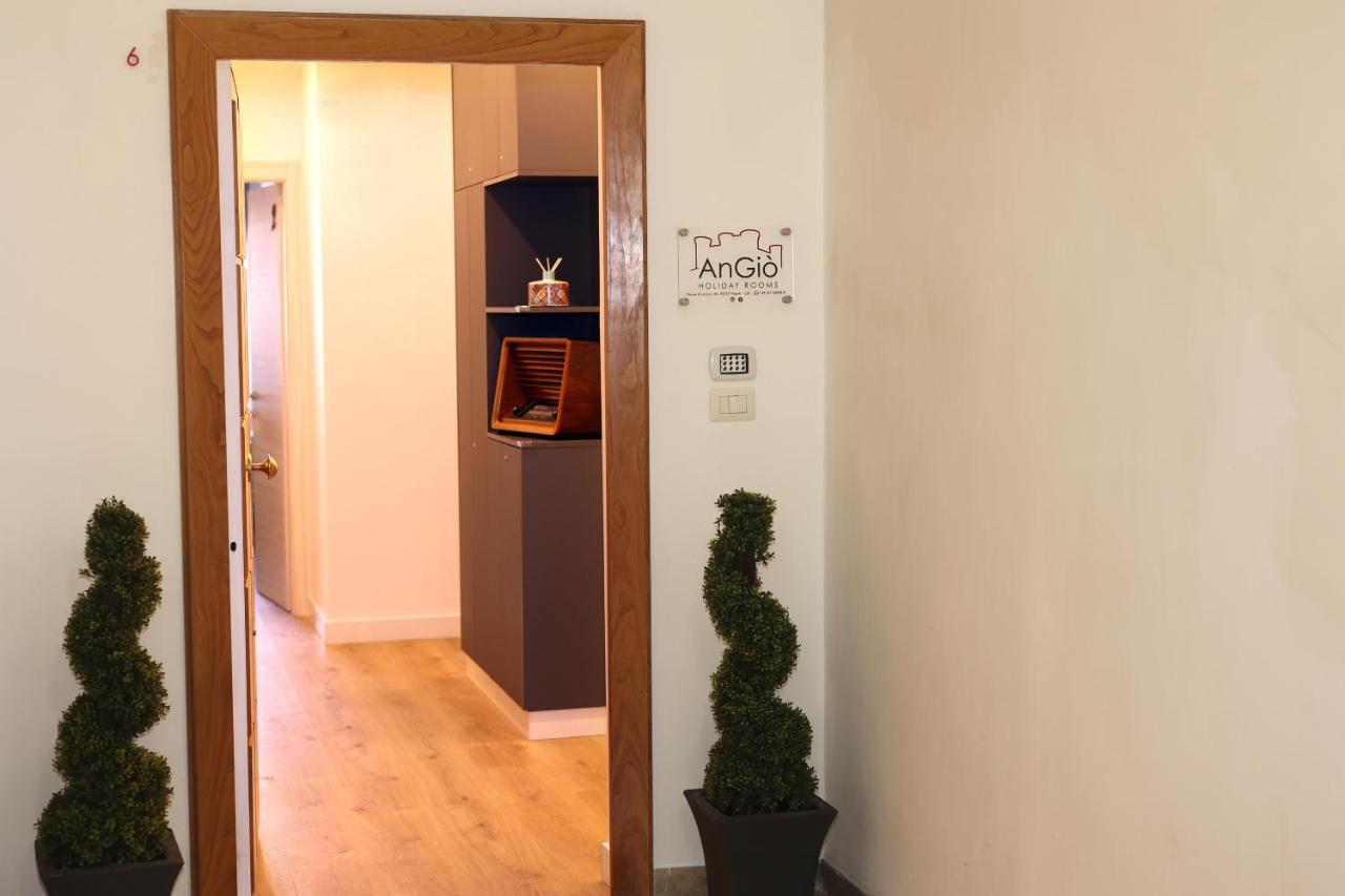 Angio Holiday Rooms Naples Luaran gambar