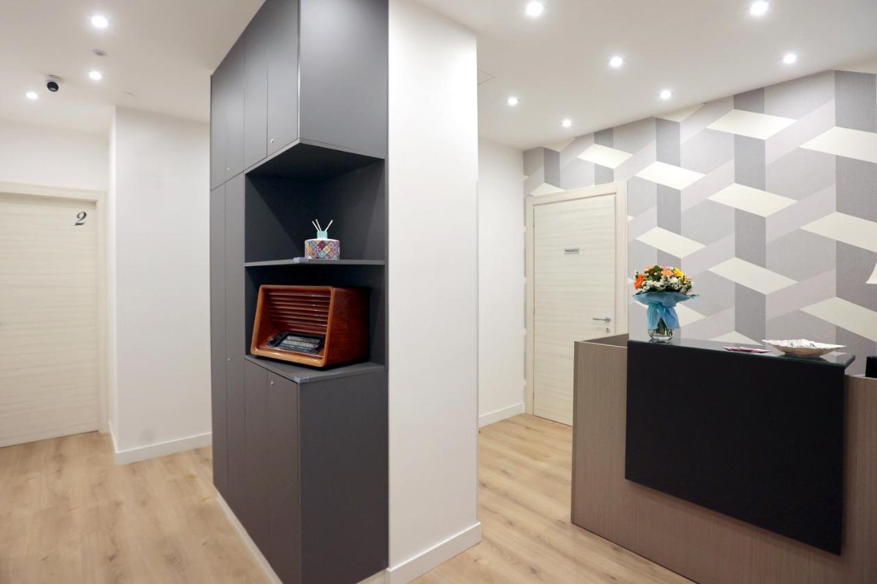 Angio Holiday Rooms Naples Luaran gambar