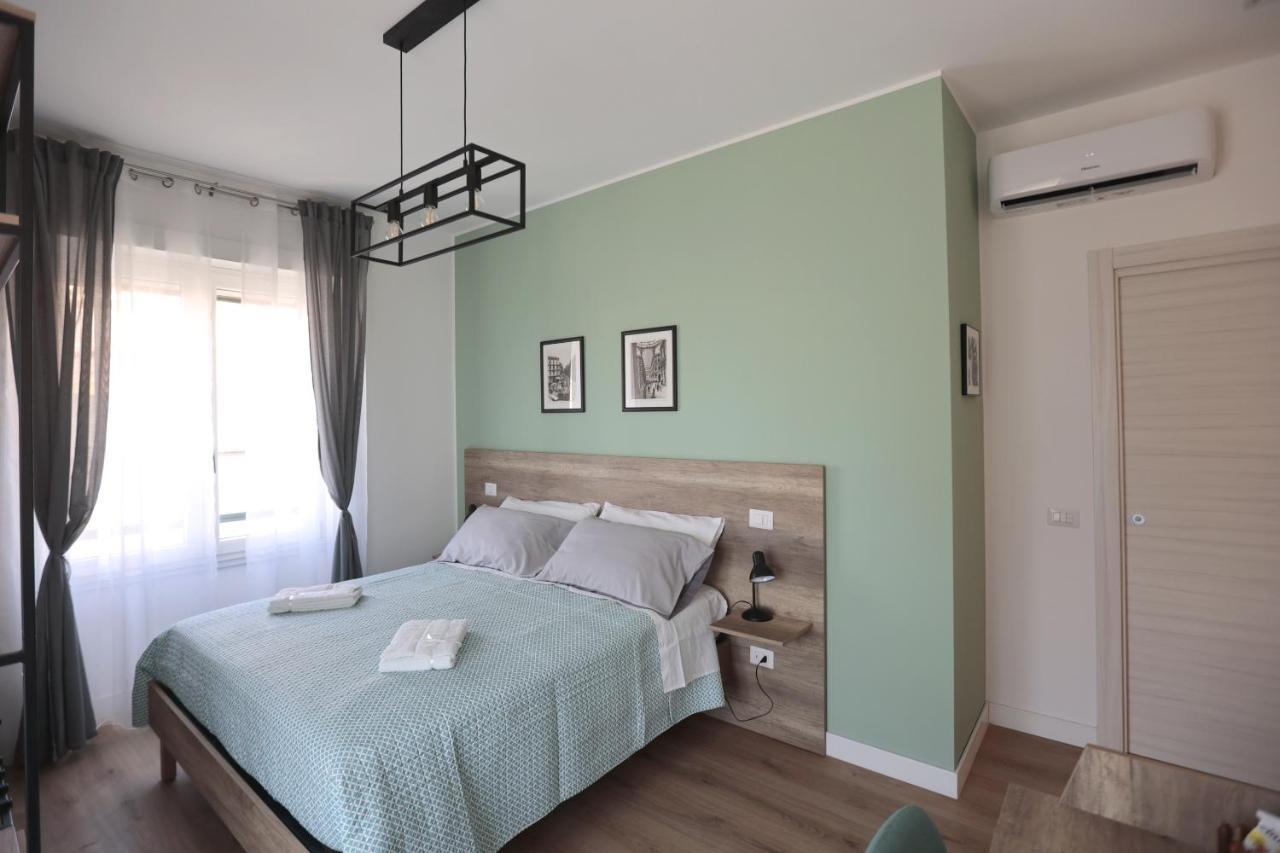 Angio Holiday Rooms Naples Luaran gambar