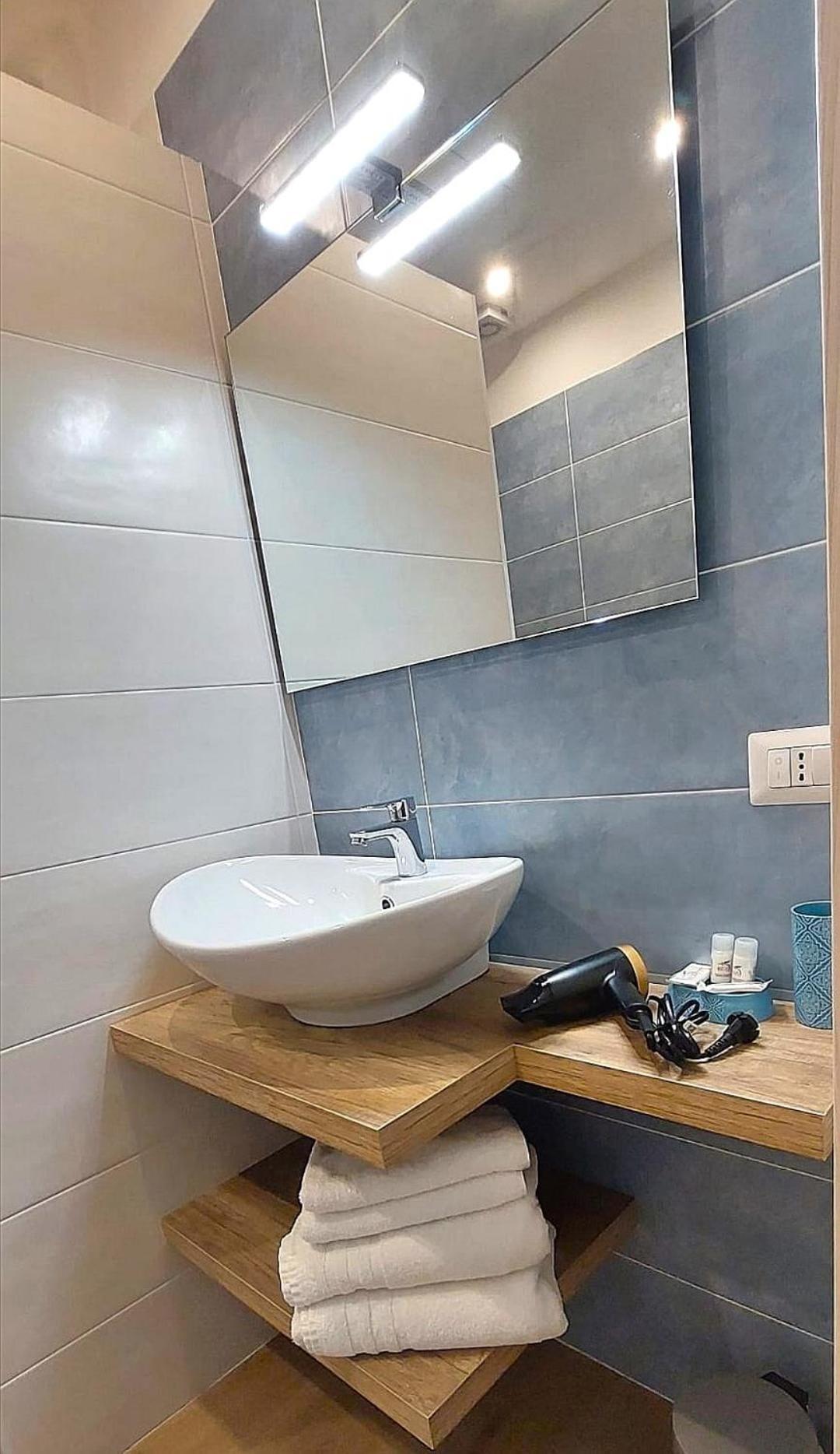 Angio Holiday Rooms Naples Luaran gambar